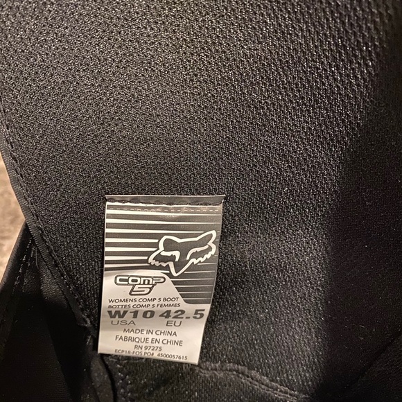 Brand new fox gear - Picture 5 of 5